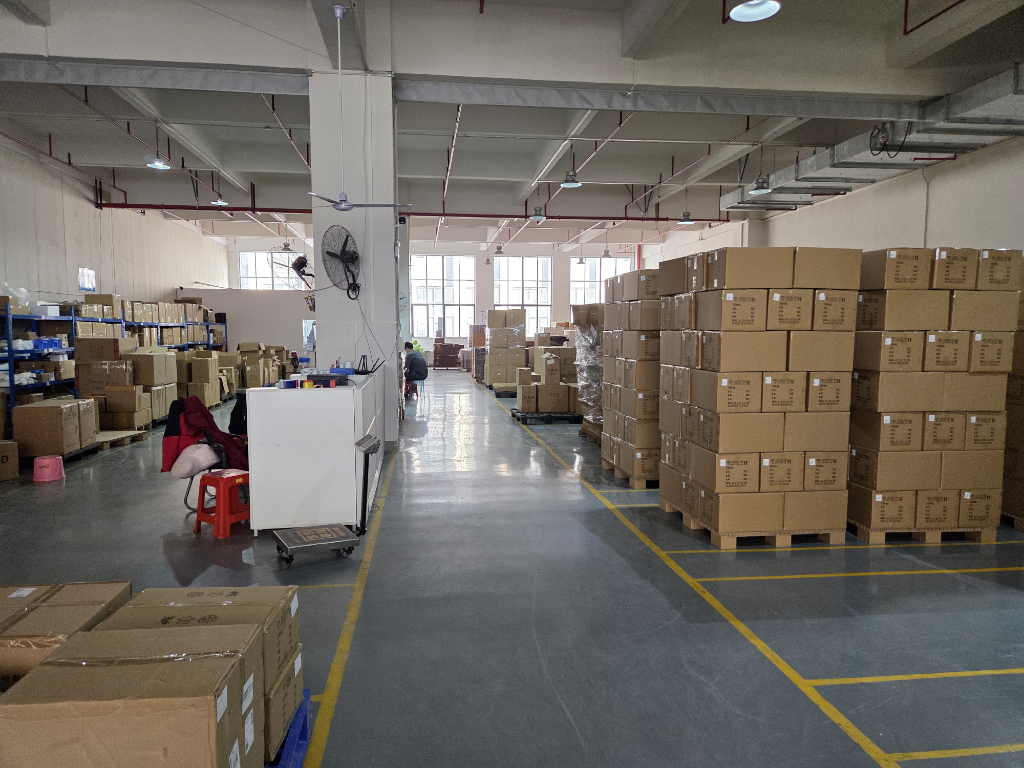 Warehouse shipping